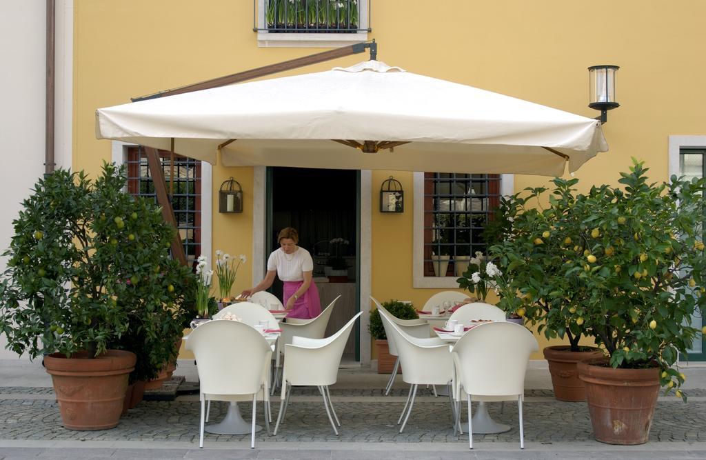 Charming Hotel Dei Chiostri 폴리나 외부 사진